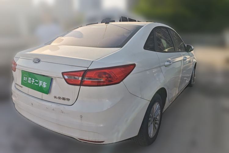 Used Ford Escort 2015 1.5L Manual Comfort Model
