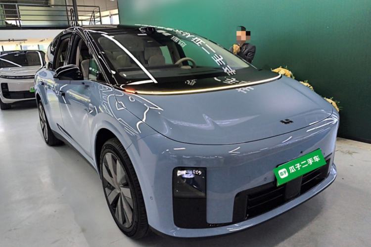 Used Li Auto i8 2025 Model Standard Version Front Right 45 Deg