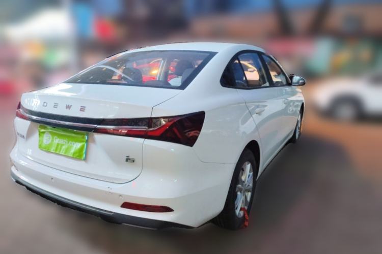 Used Roewe i5 2023 1.5L Manual Comfort Edition
