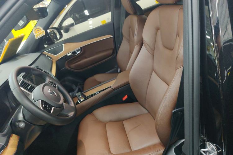 Used Volvo XC90 2024 B5 SmartDrive Luxury Edition 5 Seats