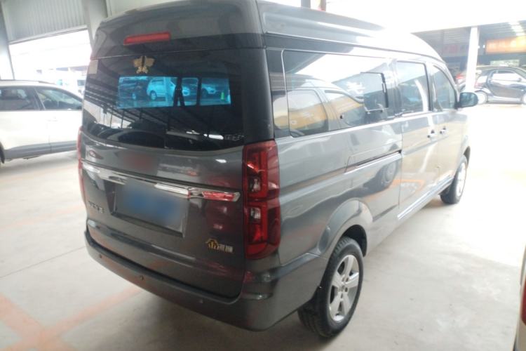 Used Jinbei Gold Hiace 2021 1.5L Passenger Van Travel Lion 7-Seater
