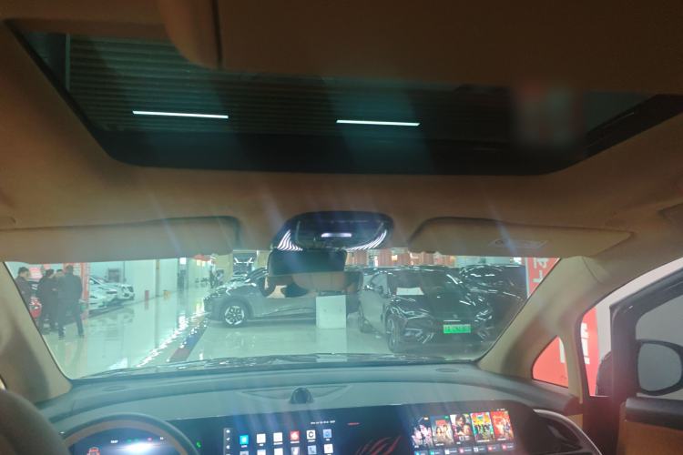 Used VOYAH Dream 2024 PHEV Ultra-Long Range Flagship Edition Headliner