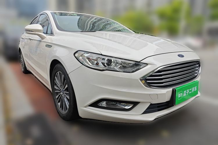 Used Ford Mondeo 2017 EcoBoost 180 Stylish Model Front Right 45 Deg