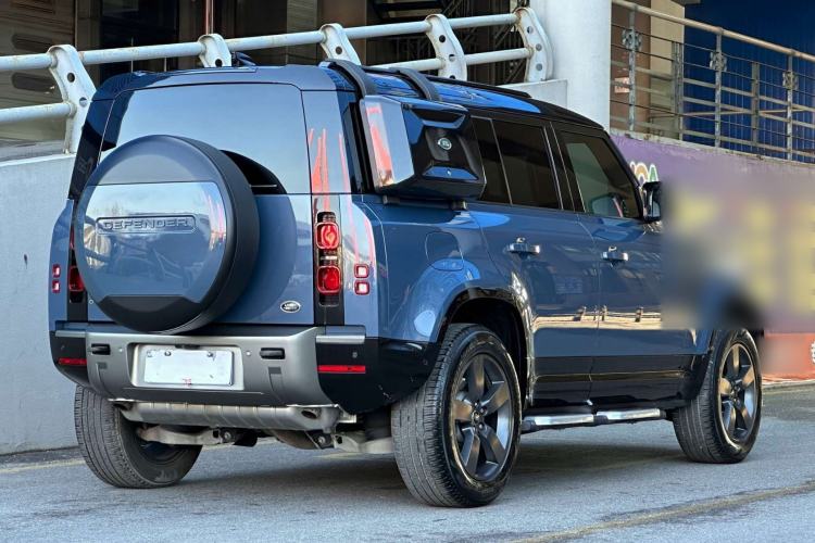 Used Land Rover Defender 2023 Facelift 110 3.0T P400 X-DYNAMIC HSE Exterior 4