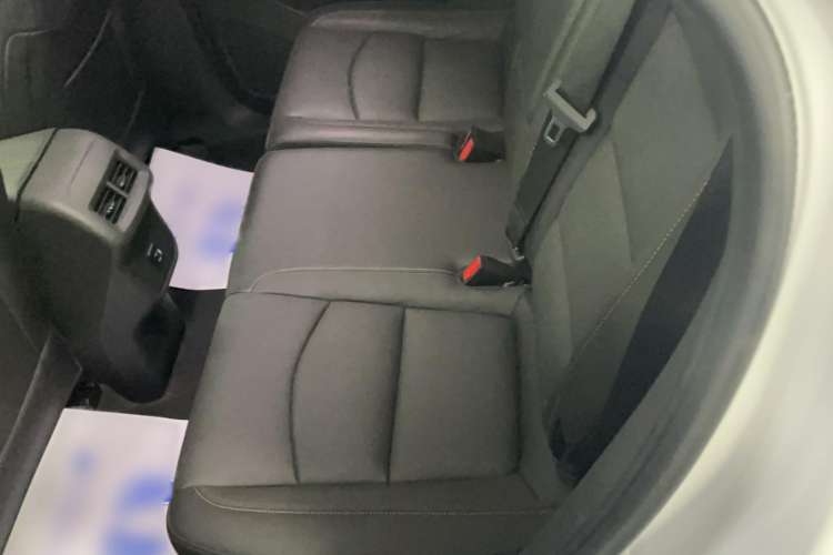 Used Chevrolet Equinox 2017 550T Automatic All-Wheel-Drive Top-Tier Version