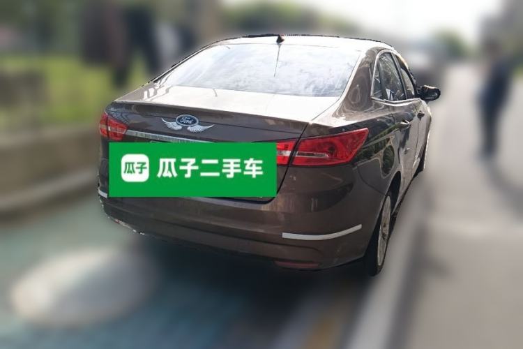 Used Ford Escort 2015 1.5L Automatic Fashion Model
