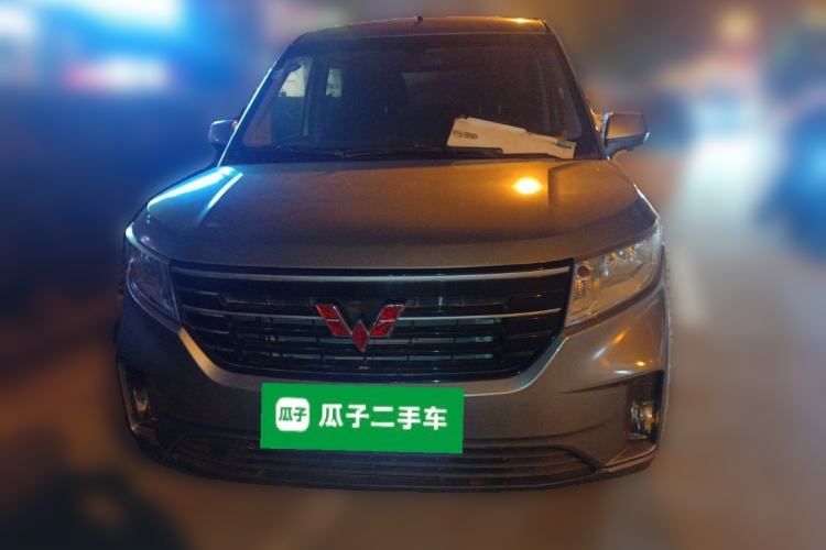 Used Wuling Hongguang PLUS 2019 1.5T Manual Comfort Version 7 Seats