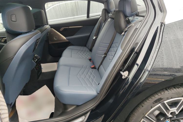 Used BMW 5 Series 2025 530Li Luxury Edition M Sport Package
