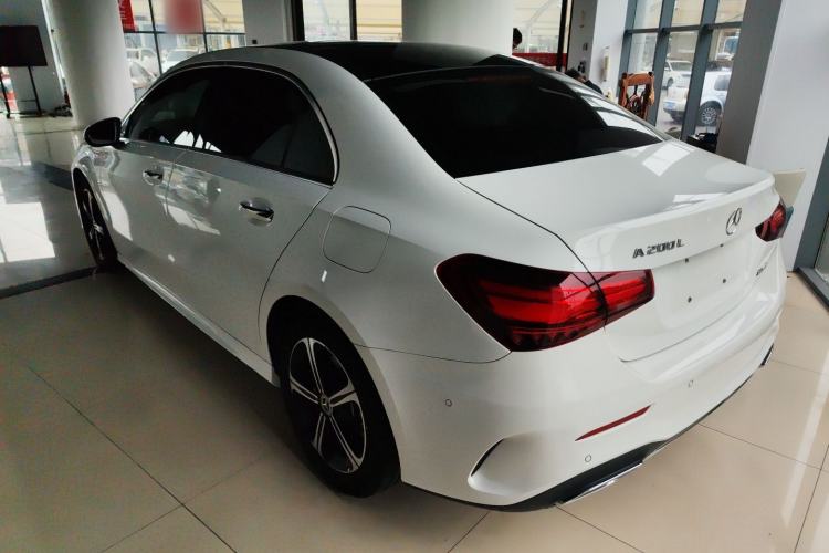 Used Mercedes-Benz A-Class 2022 Revised Version A 200 L Sport Sedan Fashionable Style
