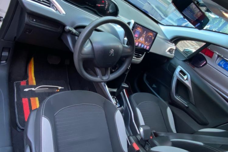 Used Peugeot 2008 2015 1.6L Automatic Playcool Edition