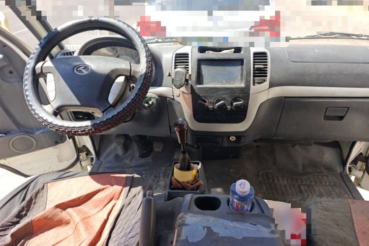 Used King Long Golden Way 2017 2.2L Van Series V22
