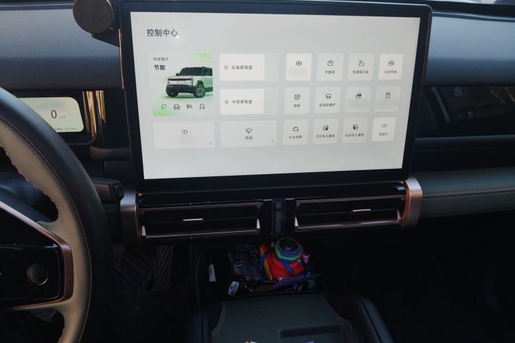 Used iCAR 03 2024 472km Four-Wheel Drive Long-Range Intelligent Advanced Version
