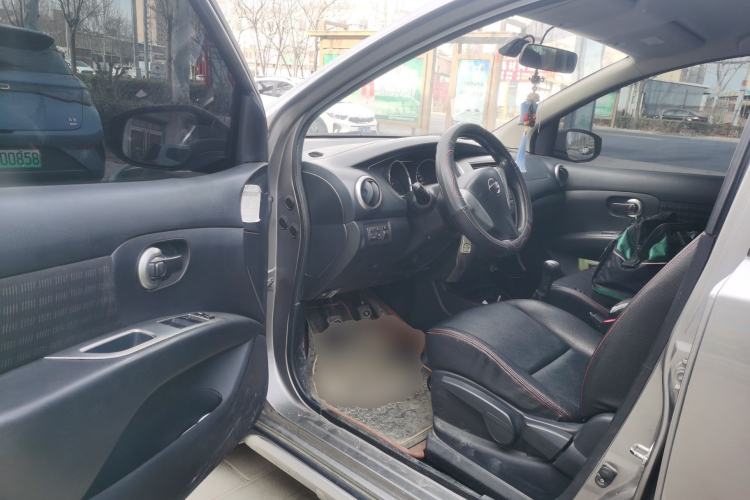 Used Nissan Livina 2013 Jingrui 1.6XL Manual Comfort Edition Driver Seat