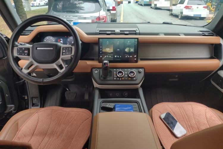 Used Land Rover Defender 2023 Facelift 110 3.0T P400 X-DYNAMIC HSE
