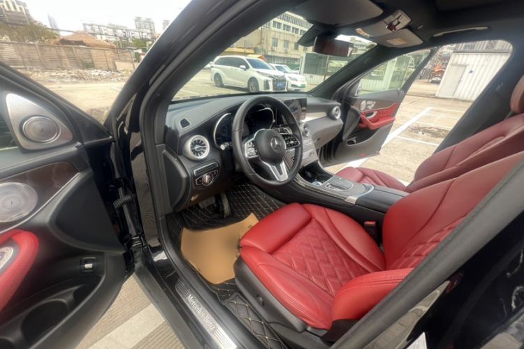 Used Mercedes-Benz GLC 2020 Facelift GLC 260 L 4MATIC Luxury Edition Interior 2