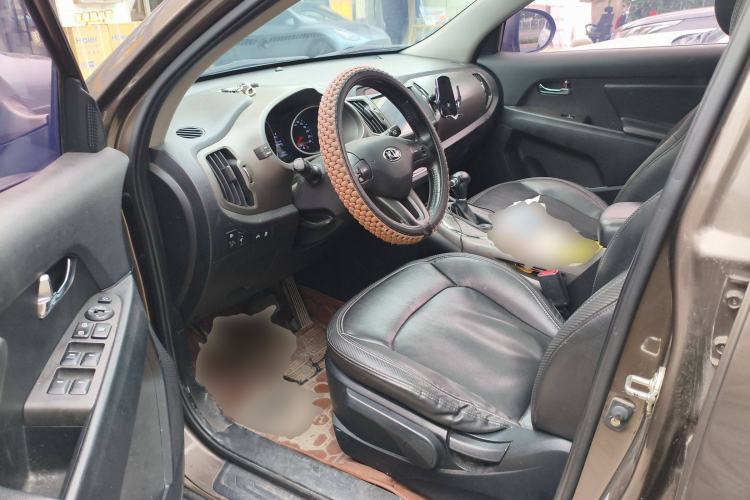 Used Kia Sportage R 2015 2.0L Automatic Two-Wheel Drive DLX Model
