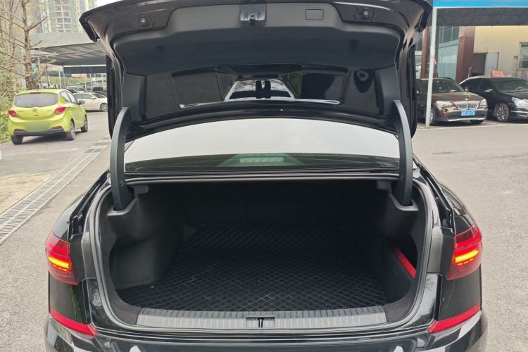 Used Volkswagen Passat 2020 330TSI Elite Edition China VI
