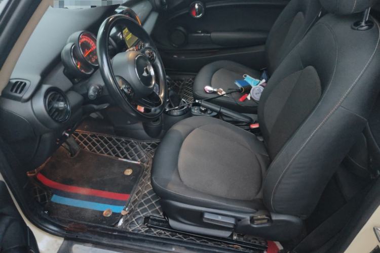 Used MINI 2014 1.5T COOPER Fun
