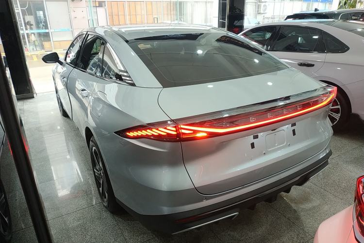 Used Geely Galaxy L6 2025 EM-i 140km Starship Edition
