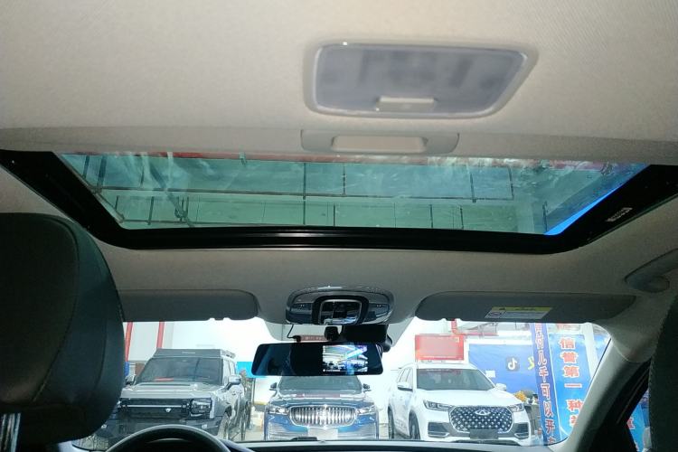 Used Hyundai Elantra 2022 1.5L CVT LUX Prestige Edition
