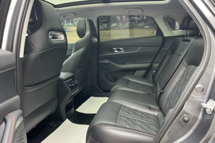 Used Changan UNI-K 2021 2.0T All-Wheel Drive Prestige Version
