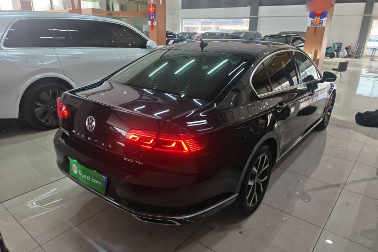 Used Volkswagen Magotan 2020 330TSI DSG Leading Model Rear Right 45 Deg