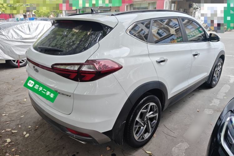 Used Hyundai Tucson 2019 280TGDi Dual-Clutch Two-Wheel Drive Fashion Edition China VI Standard
