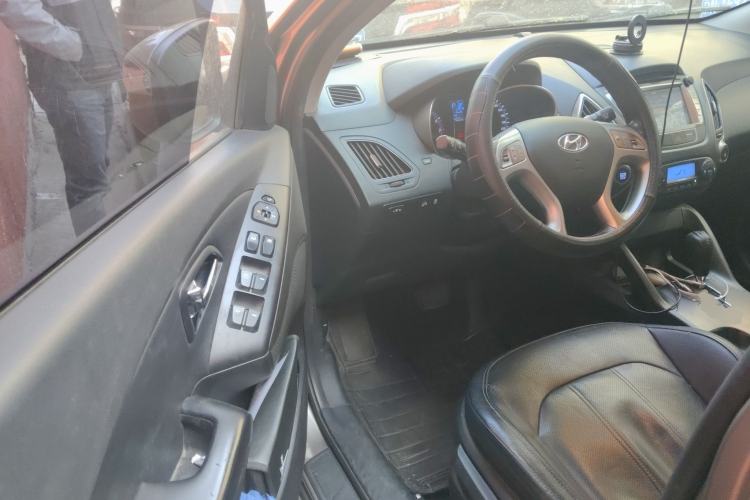 Used Hyundai ix35 2013 2.0L Automatic Two-Wheel Drive Smart GLS China V Standard Driver Seat