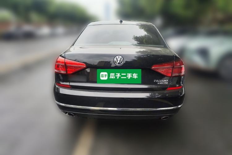 Used Volkswagen Passat 2017 330TSI DSG Luxury Edition
