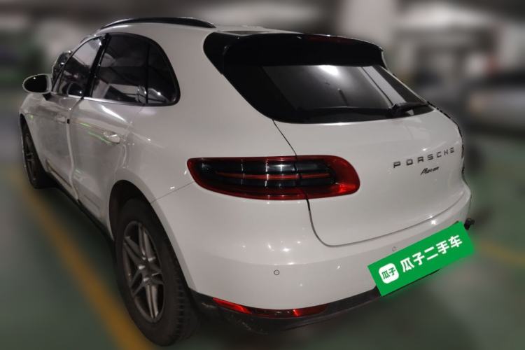 Used Porsche Macan 2017 Macan 2.0T Rear Left 45 Deg