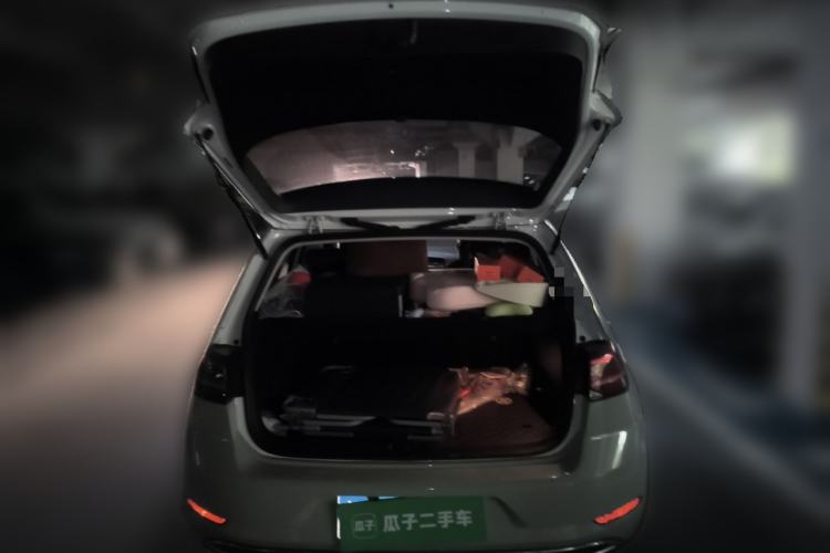 Used Volkswagen Golf 2018 230TSI Automatic Luxury Version Trunk