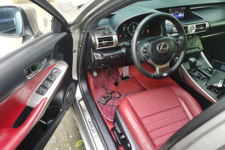 Used Lexus IS 2015 200t F SPORT