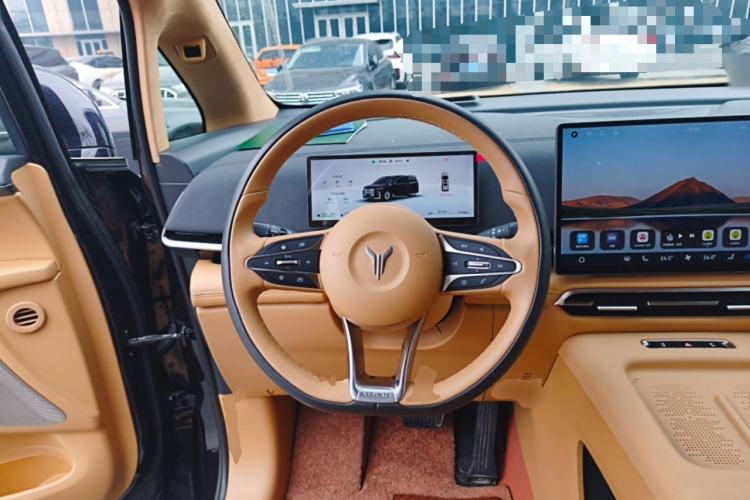 Used VOYAH Dream 2025 PHEV Four-Wheel-Drive Flagship Version – Qiankun Edition Steering Wheel