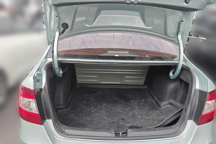 Used Skoda Rapid 2015 1.6L Automatic Enjoyment Selection Model Trunk