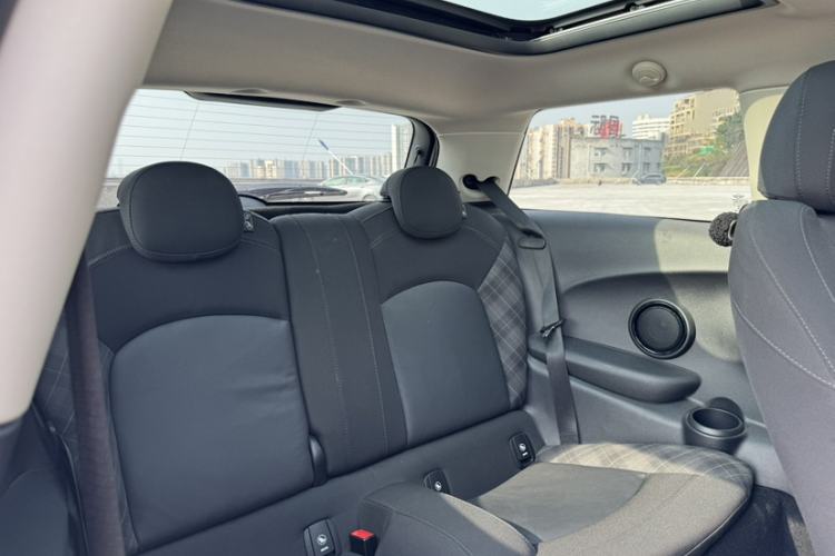 Used MINI MINI 2018 1.5T COOPER Classic Edition