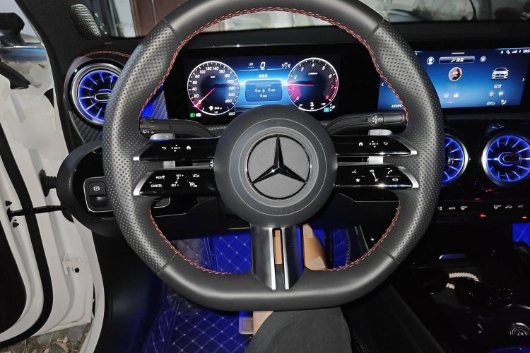 Used Mercedes-Benz A-Class 2025 A 200 L Fashion Model Steering Wheel