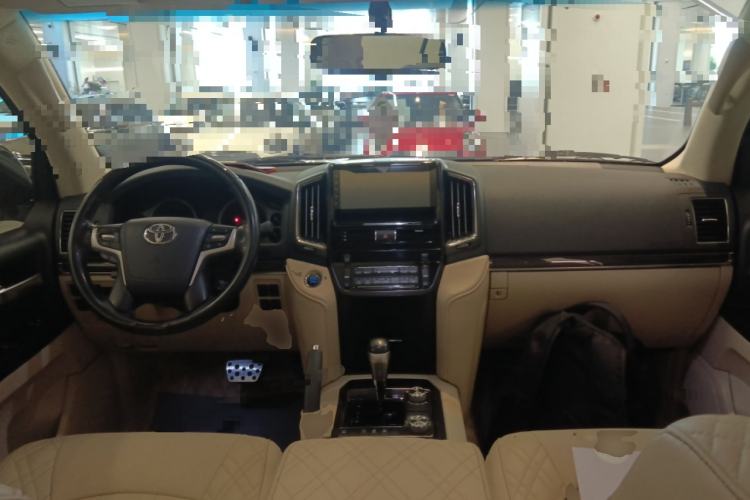 Used Toyota Land Cruiser  Center Console