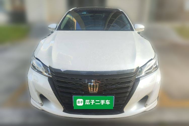 Used Toyota Crown 2015 2.0T Fashion Edition Front