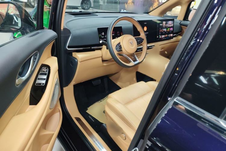 Used VOYAH Dream 2025 PHEV Four-Wheel-Drive Flagship Kunpeng Edition