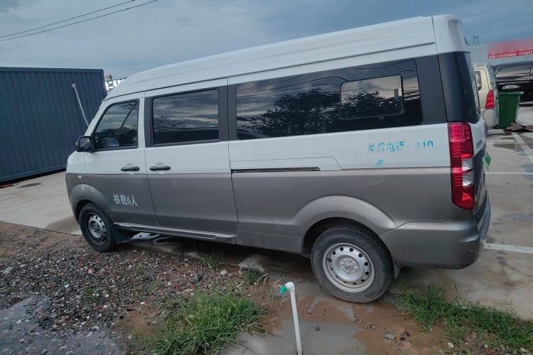 Used Jinbei New Hiace X30L 2024 Champion Edition Passenger Vehicle 5/6/7 Seats
