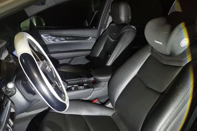 Used Cadillac XT5 2021 28T Luxury Model