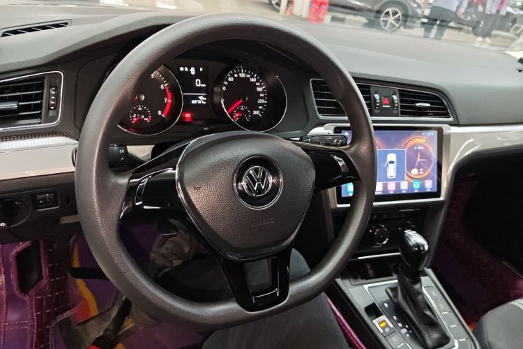 Used Volkswagen Lamando 2017 230TSI DSG Fashion Edition