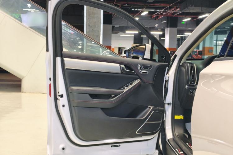 Used BYD Tang New Energy 2019 DM 2.0T All-Wheel Drive Smart Connectivity Enjoyment Model 7 Seats China VI Standard