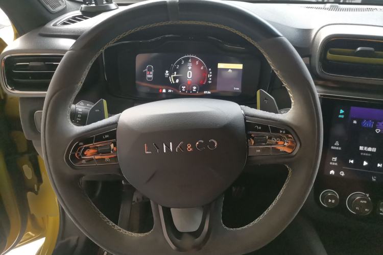 Used Lynk & Co 03 2019 03+ 2.0TD Automatic Wind-Chasing Edition Steering Wheel