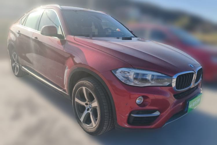 Used BMW X6 2015 xDrive35i Leading Model Front Right 45 Deg