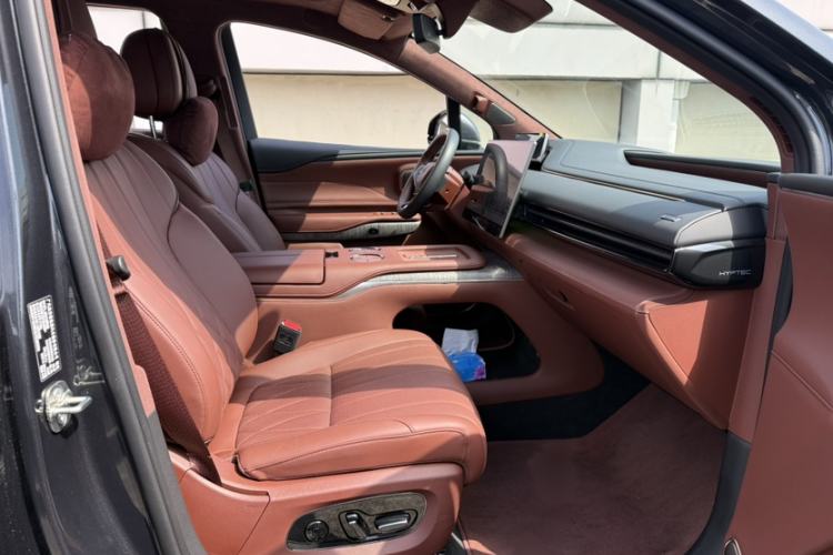 Used Hyptec HL 2025 700 Ultra Six-Seater All-Wheel-Drive LiDAR Version
