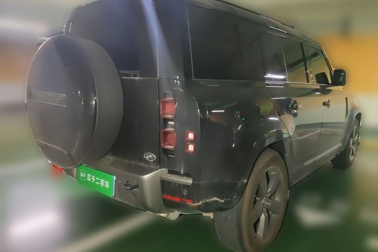 Used Land Rover Defender 2025 110 3.0T P400 – Dynamic HSE Rear Right 45 Deg