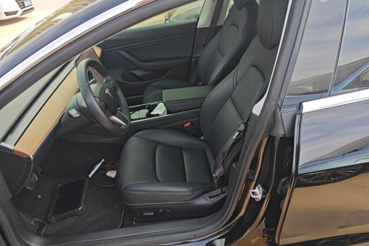 Used Tesla Model 3 2019 Long-Range Rear-Wheel-Drive Version