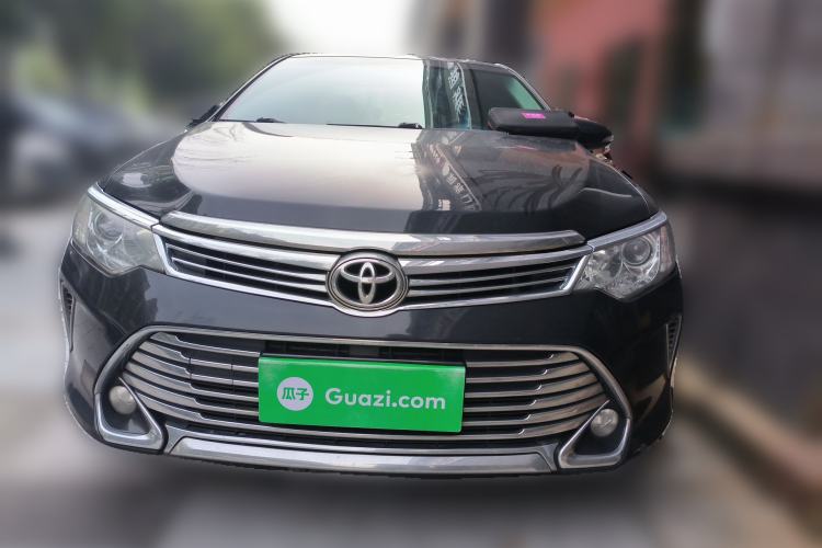 Used Toyota Camry 2016 2.0E 10th Anniversary Elite Edition
