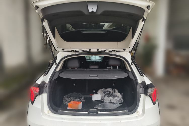 Used Lynk & Co 02 2019 1.5T DCT Two-Wheel Drive Pro Edition China VI Standard
